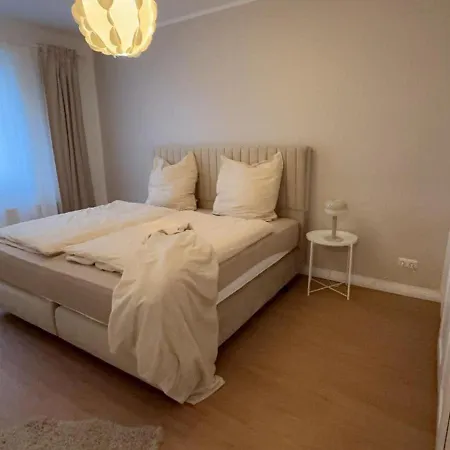 Modernes Ferienapartment In Berlin-neukoelln Апартаменты Берлин