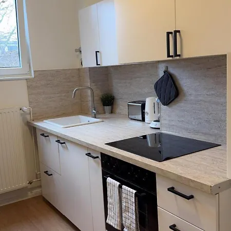 Modernes Ferienapartment In Berlin-neukoelln Apartamento